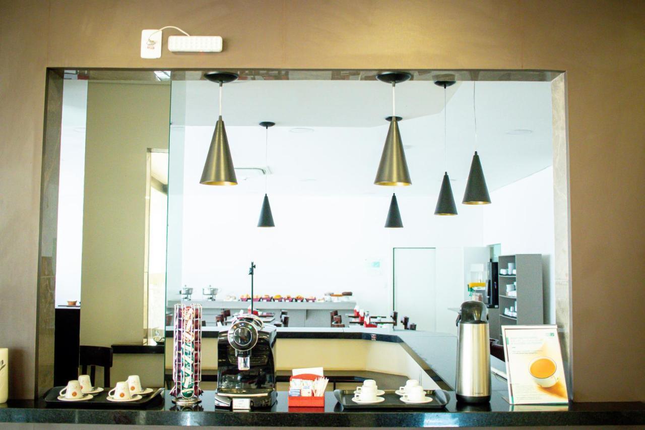 Hotel H2 Congonhas 外观 照片 A coffee bar in a hotel