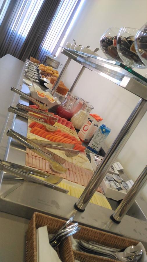 Hotel H2 Congonhas 外观 照片 A buffet at a hotel